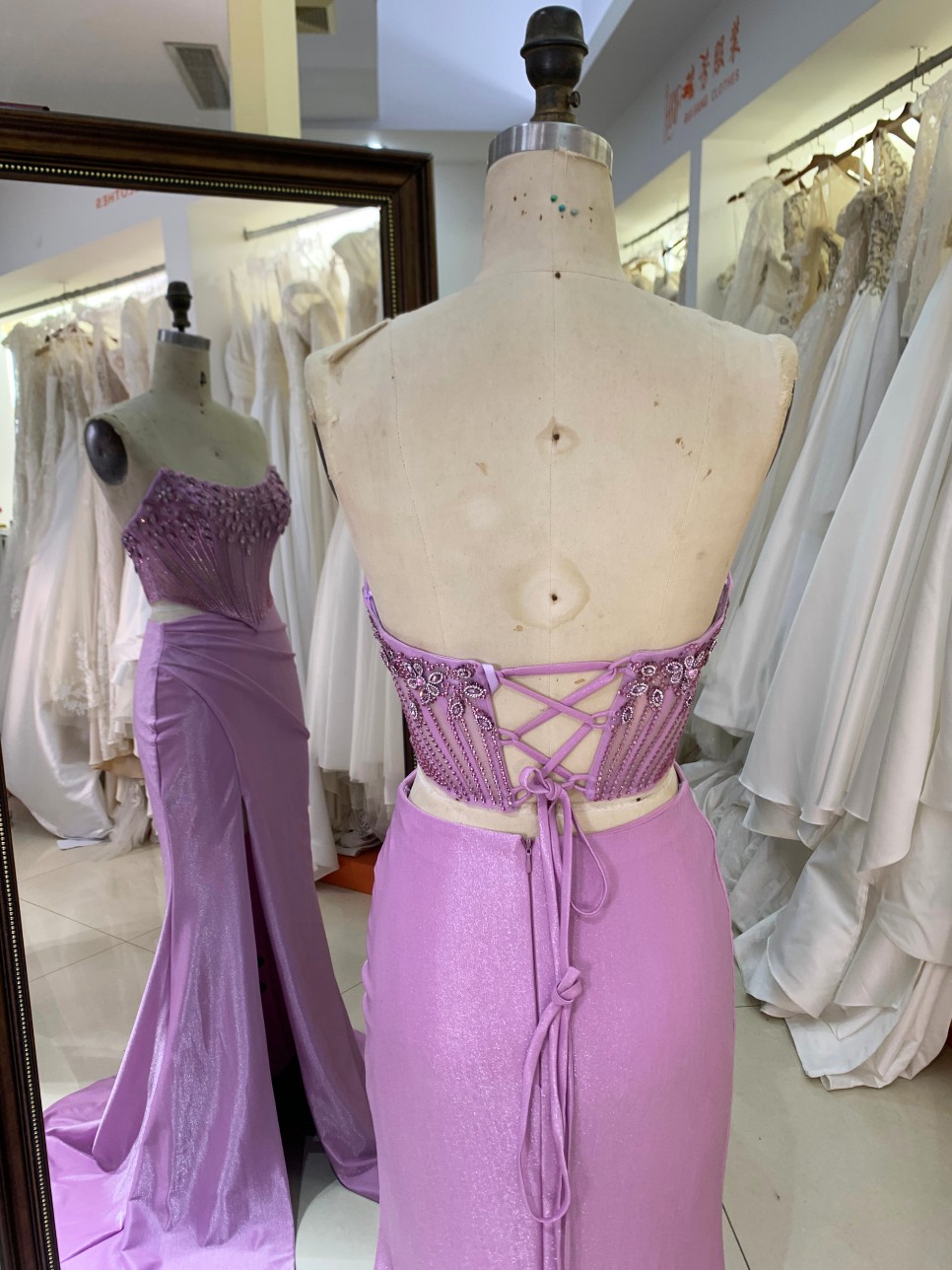 2026 New Design with Beaded Elegant Evening Prom Dress With Lace up Back Sexy Prom Dress