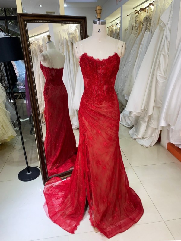 2026 Stunning Scoop Neck Mermaid Floor-Length Satin Party Prom Sparkly Crystal Chain Embellishment Strapless Black Lace Evening