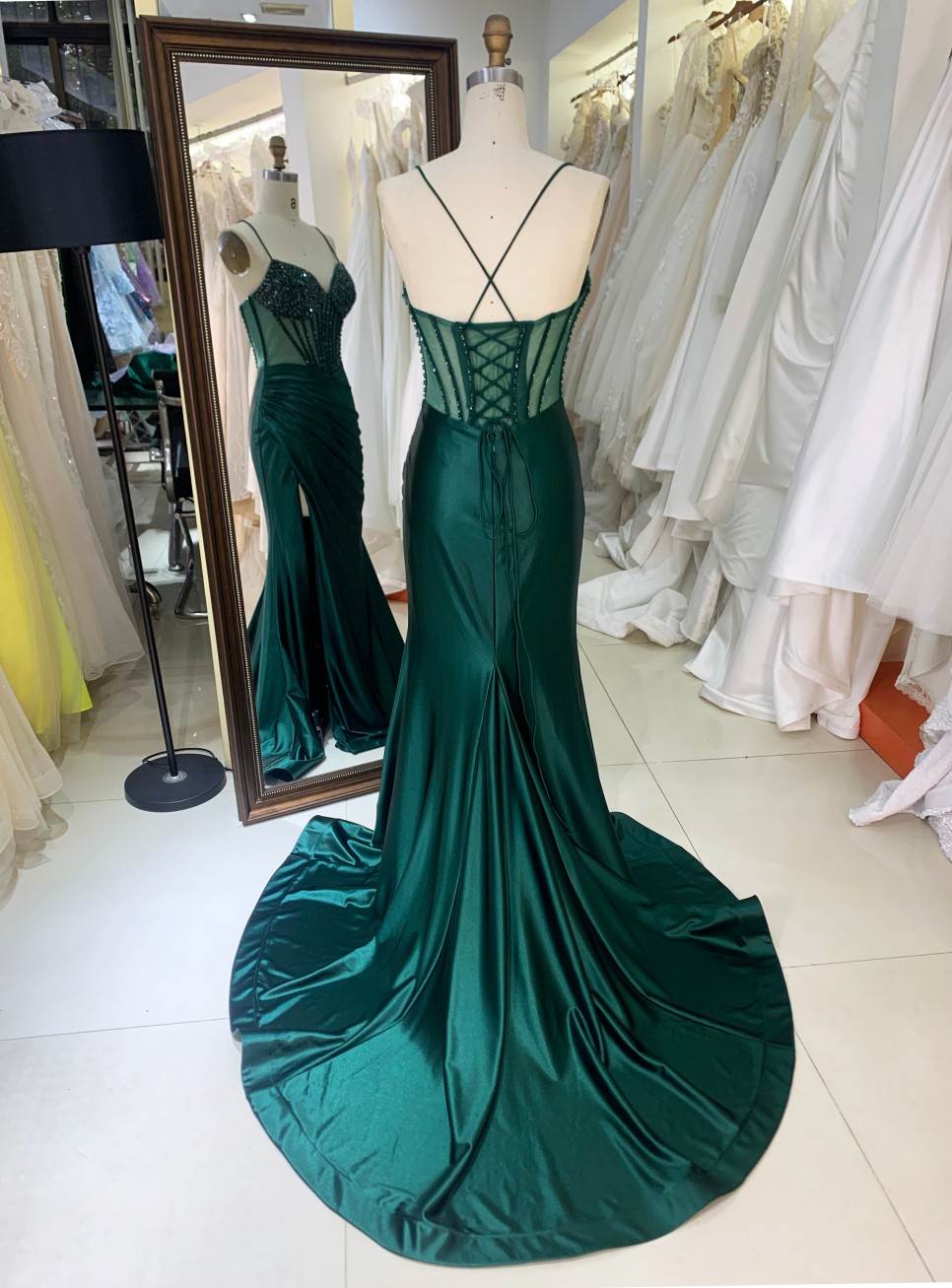 Wholesale Emerald Green Long Party Dresses Corset Boning with Bead Lace-up Back for Party Evening Wear