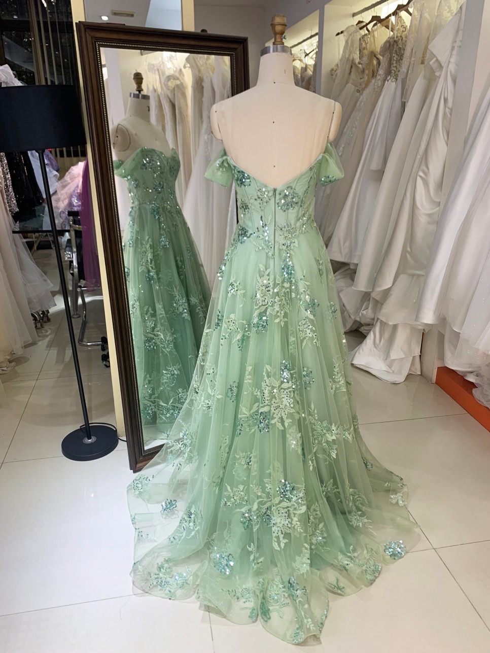 2026 Slit Gown Butterfly Evening Dresses Backless New Satin Dresses with Special Designs for Women