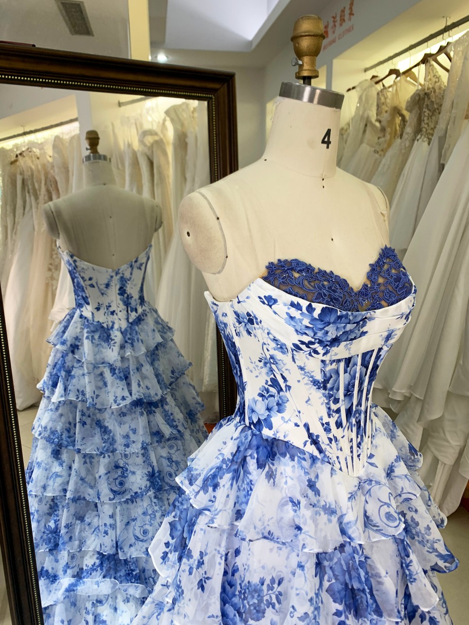 Blue Flower Print Sweetheart Embroidery a Line Corset Princess Prom Dresses