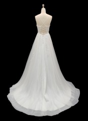 Wedding Dresses for Brides a Line Fashion Design with Lace up Back Sleeveless Embroidery Bridal Floor-Length Wedding Gown