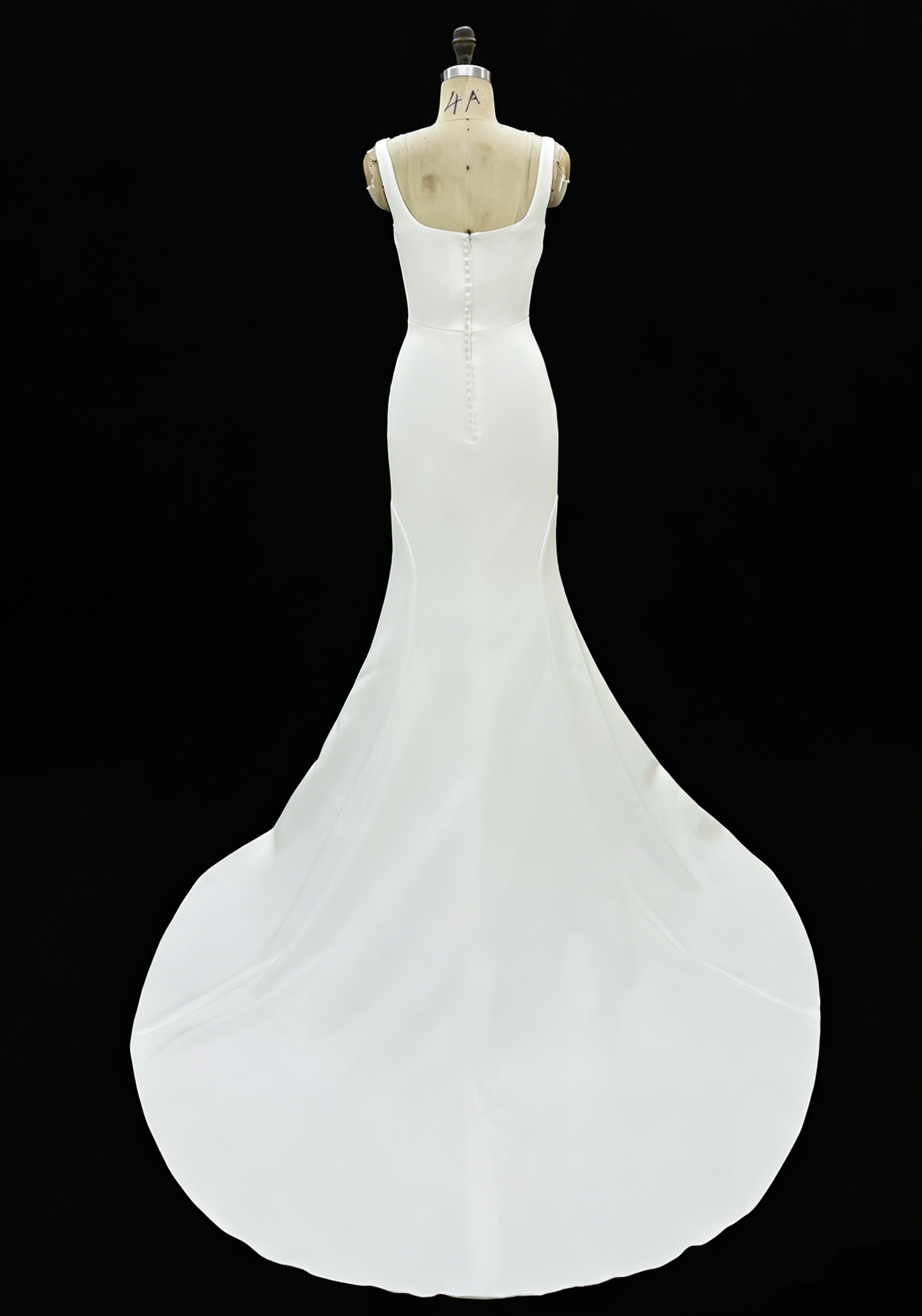 2026 Elegant Simple Design Bridal Floor-Length Wedding Gown Classic for Brides