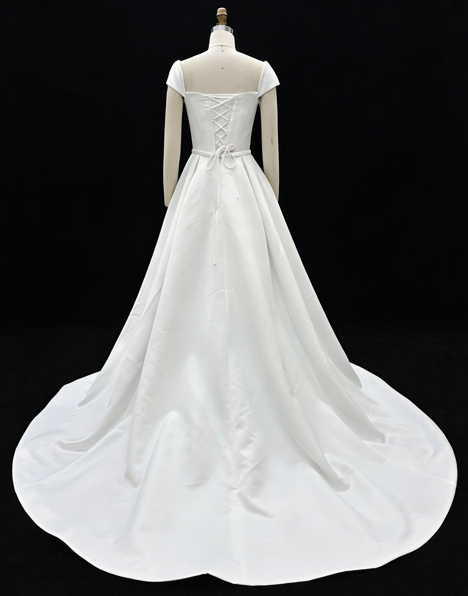 2026 New Custom Classic Elegant Sweetheart Backless Mermaid Floor-Length Satin Fabric Bridal Wedding Dress Simple Civil Wedding