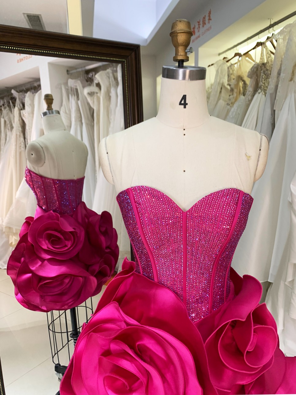 Fashion Floral Flower Prom Dress with 3D Flowers Short Evening Dresses Hot Pink with Crystal Off the Shoulder Sweetheart