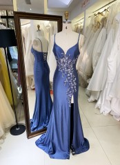 Elegant Lace Back Pleated Satin Slit with Embroidery Flowers Bodice Fitted Party A-Line Floor-Length Evening Dresses