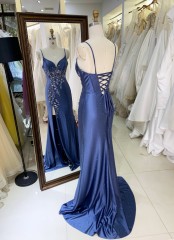 Elegant Lace Back Pleated Satin Slit with Embroidery Flowers Bodice Fitted Party A-Line Floor-Length Evening Dresses