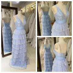 New Fashionable Sky Blue Ball Gown Prom Dress Ruffle Princess Skirt with V Neck Evening Dresses Sleeveless for Party