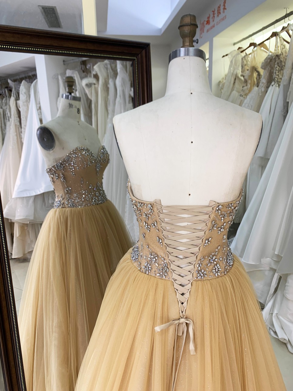 Long Evening Dresses Luxury A-Line Sweetheart Neckline With Beads and Stones Wedding for Ladies