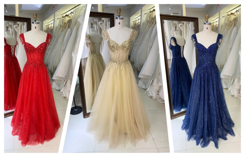 Luxury Prom Dress Sexy Red Color Aline V Neck with Beading and Lace up Back