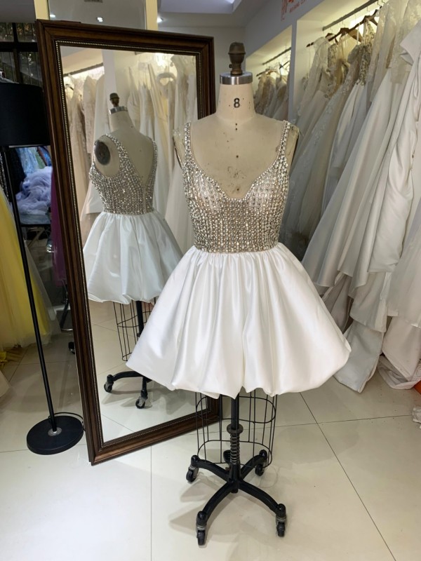 New Short Luxury Bling Shining Full Dress Popular Crystal Bodice Applique Party Homecoming Gowns for Teenagers Garment