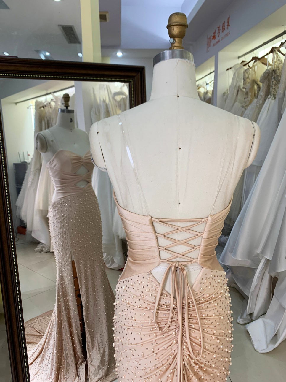 New Luxury Chain Beading Prom Dresses Princess Black Long Gowns Evening Dresses Women Dress Prom