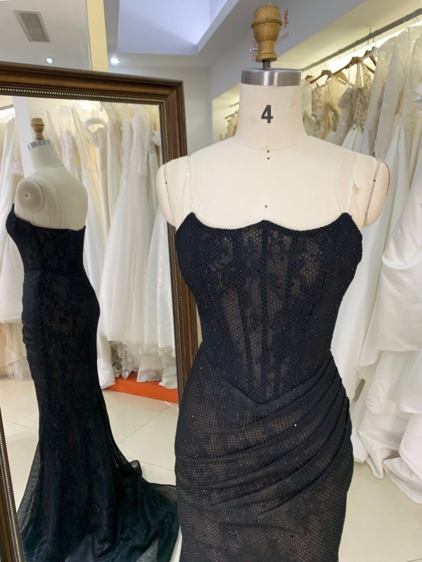 New Luxury Chain Beading Prom Dresses Princess Black Elegant Formal Prom Dress With Train