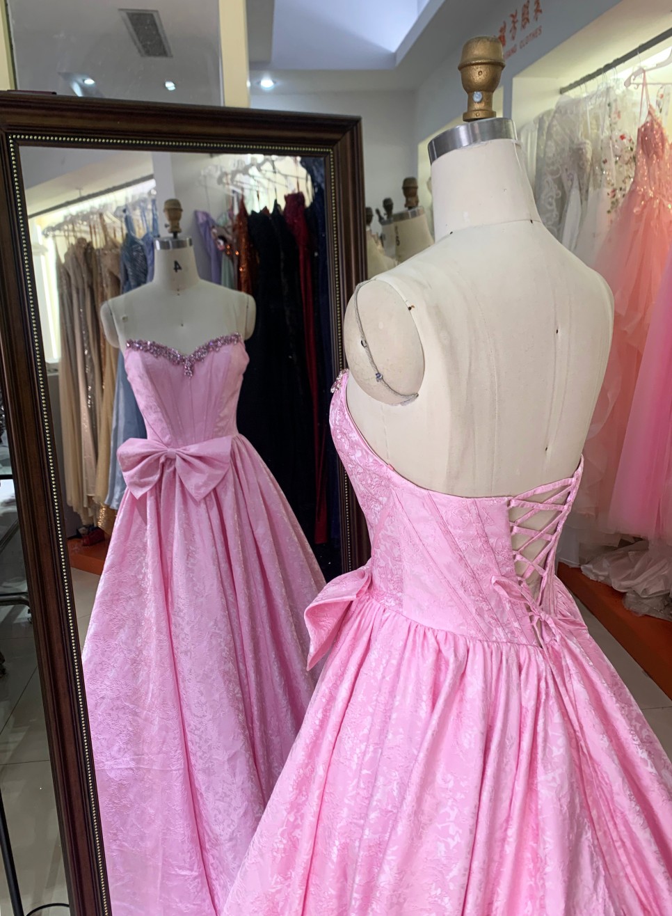New America Wholesale pink Floor-Length Ball Gown Satin Breathable Ruffle Party Dresses for Ladies Young Girl with Bowknot