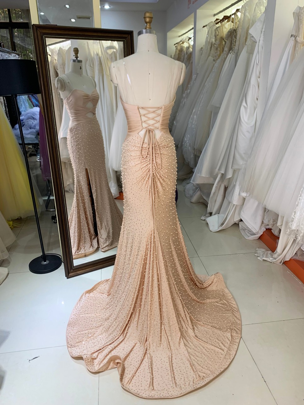 New Luxury Chain Beading Prom Dresses Princess Black Long Gowns Evening Dresses Women Dress Prom