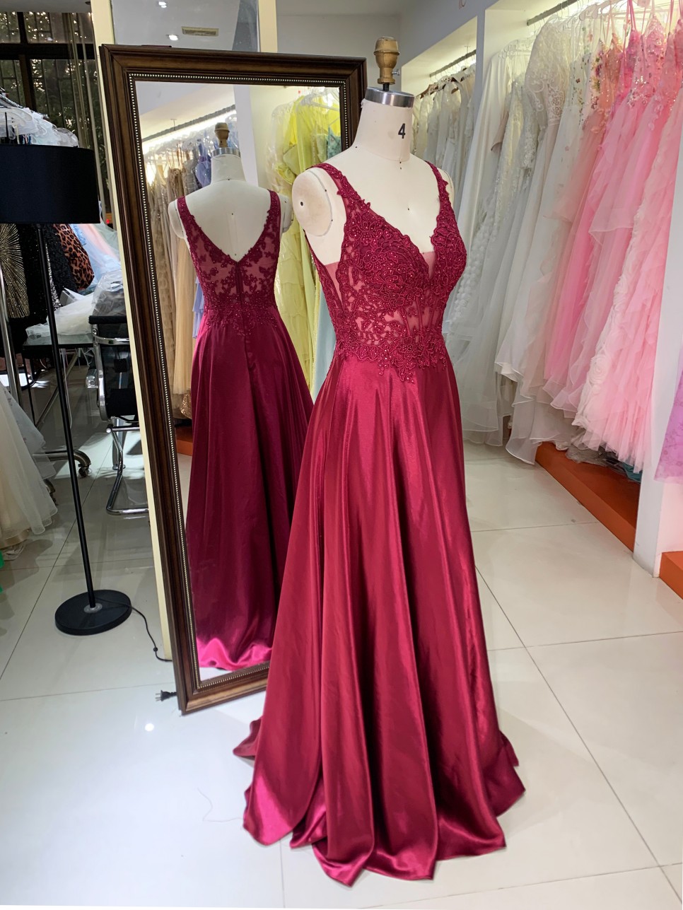Burgundy Floor Length Wide Straps V Back Sleeveless Formal Prom Dresses Elegant Evening Dresses for Women