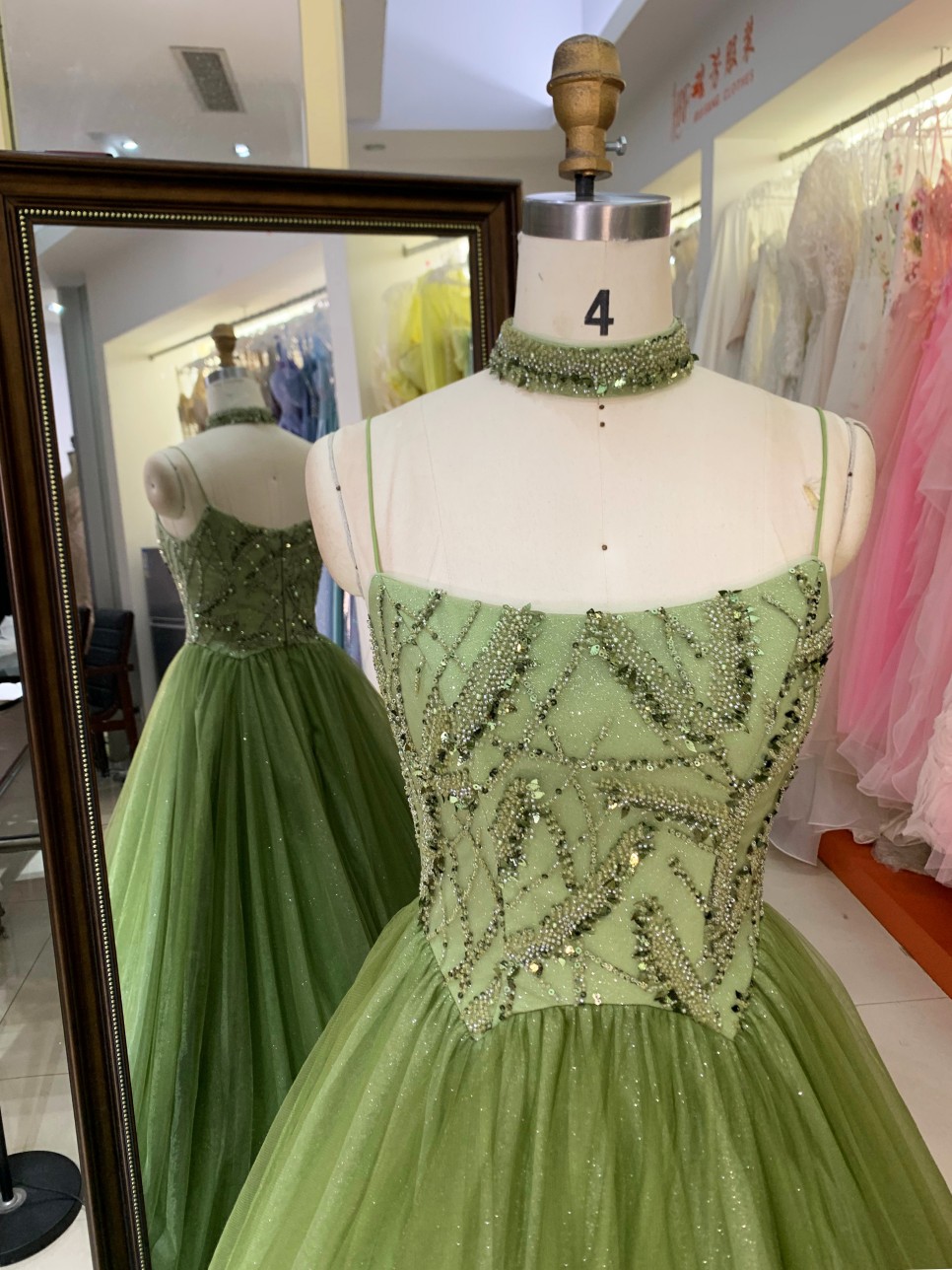 2026 Green Colors Elegant A-Line Ball Gown Floor-Length Party Evening Dress with Zipper Back for Women