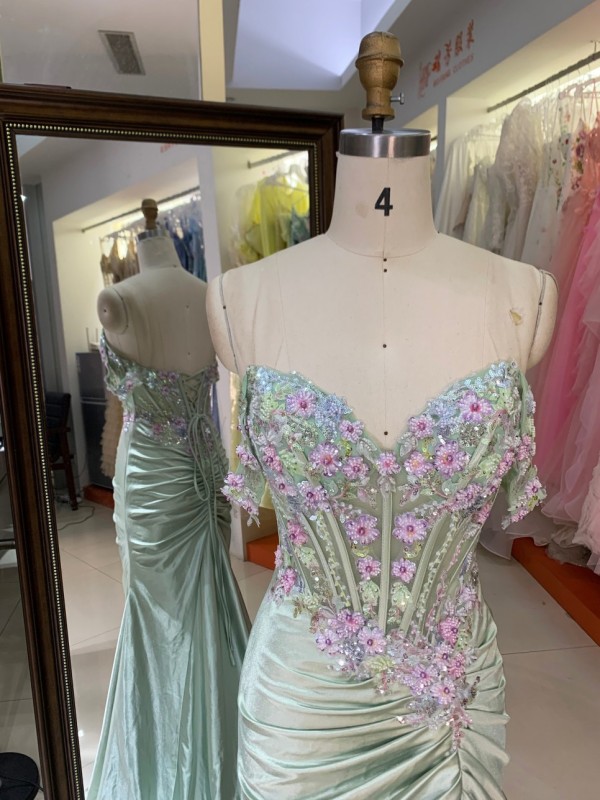 2026 Wholesale Beading Sequin Embroidered Stain Long Gown Fashion Elegant Evening Dresses With High Slit