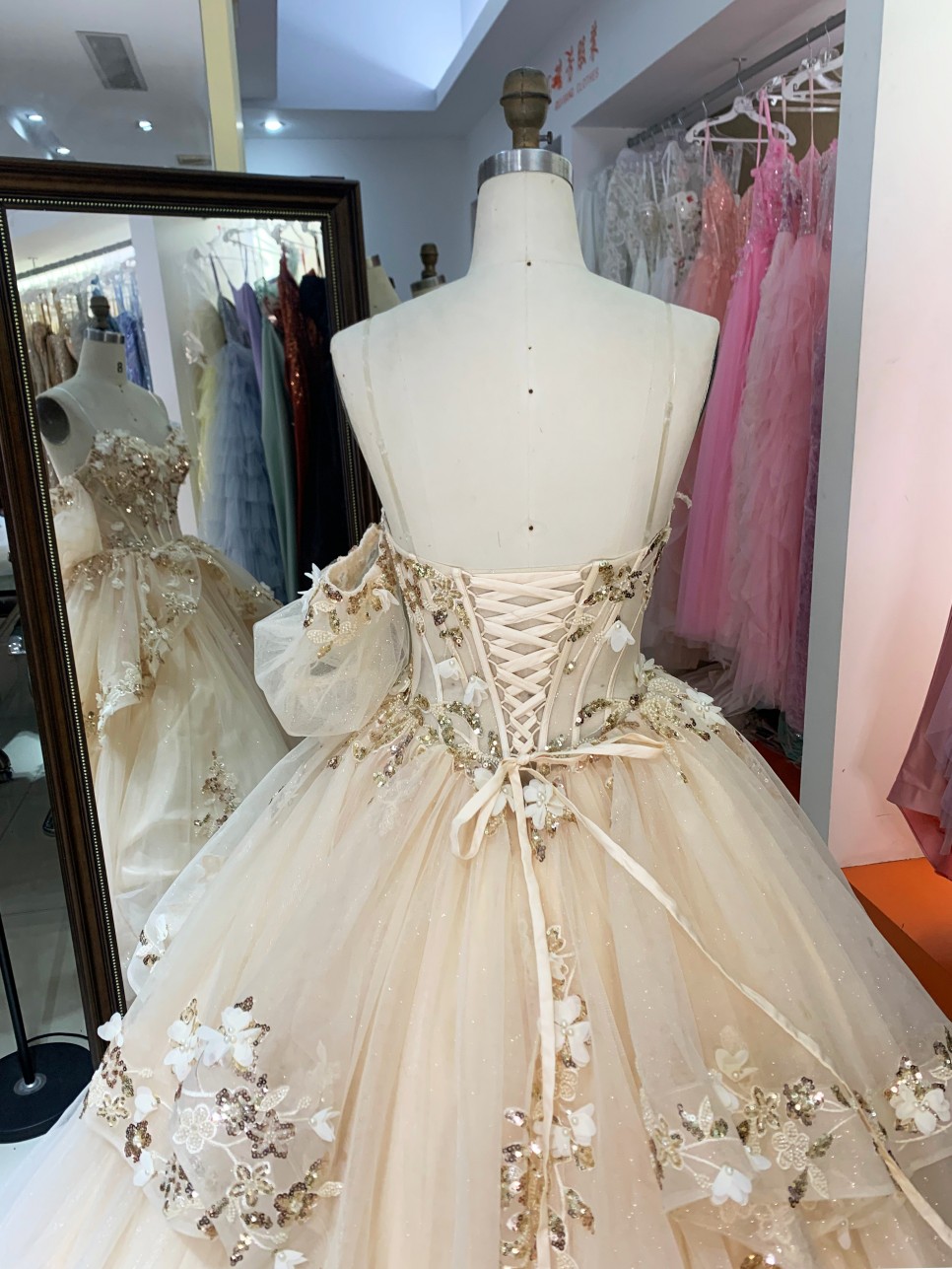 Champagne Color with Detachable Sleeves Sweetheart Lace up Back Quinceanera Ball Gown Quinceaera Dresses