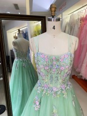 3D Embroidery Flowers with Green Tube Top Flower Embellished Ball Gown Evening Dresses Lace A-Line Evening Dress