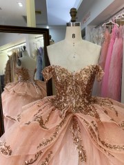 2026 Luxury Ball Gown Fashion Off Shoulder Sweetheart Corset Pink Quinceanera Ball Gowns