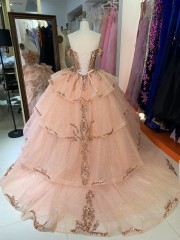 2026 Luxury Ball Gown Fashion Off Shoulder Sweetheart Corset Pink Quinceanera Ball Gowns