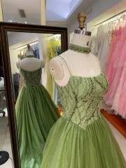 2026 Green Colors Elegant A-Line Ball Gown Floor-Length Party Evening Dress with Zipper Back for Women