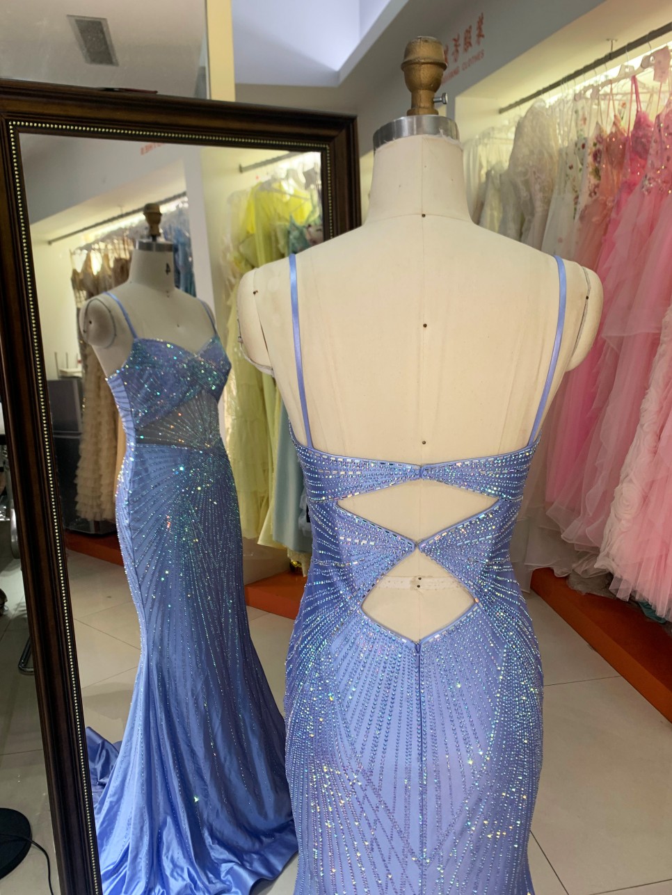 2026 New Design Luxurious Evening Dresses Lavender Purple Spaghetti Strap Sequin Ruffle Floor Length Hollow Out Evening Dress