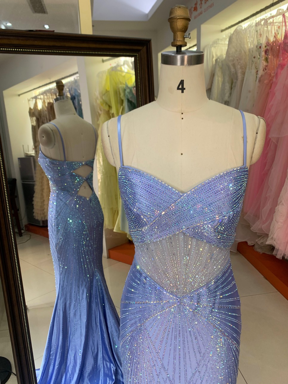 2026 New Design Luxurious Evening Dresses Lavender Purple Spaghetti Strap Sequin Ruffle Floor Length Hollow Out Evening Dress