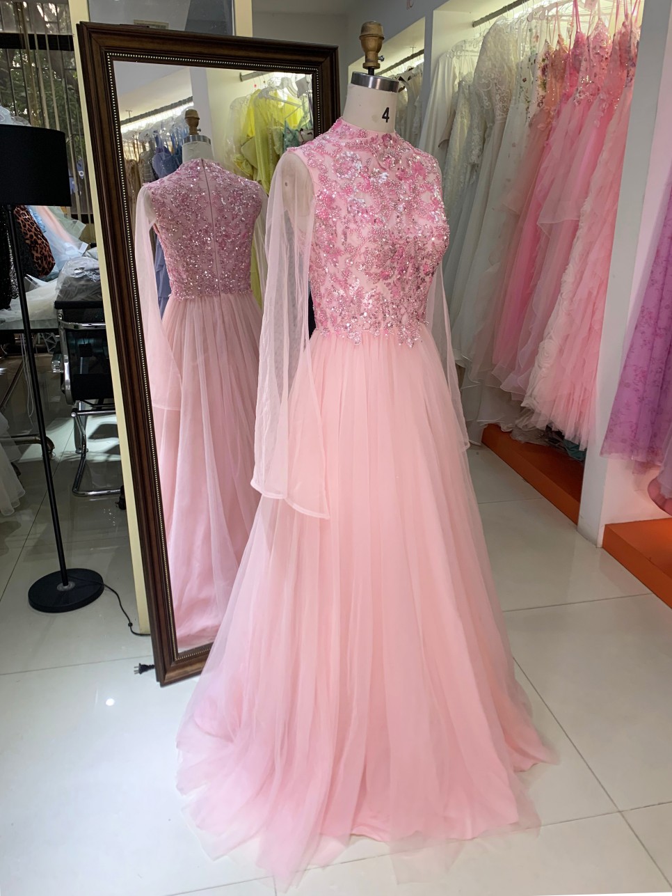 2026 New Arrival Pink Tulle Long Sleeve Plus Size Gown Hand Embroidered Pearl Floor Length Party Dress