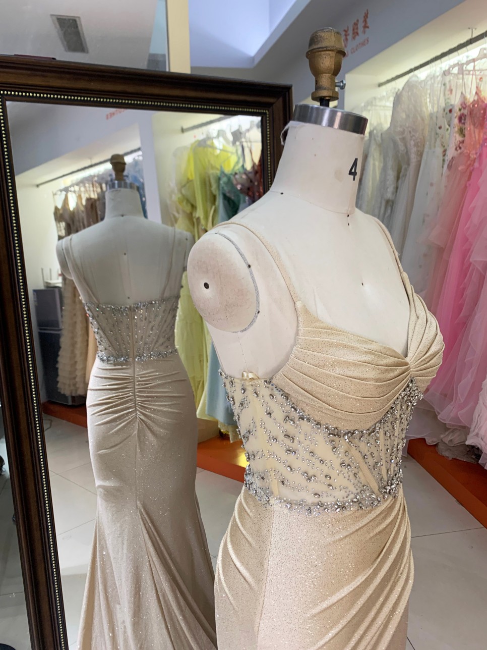 Factory Direct Wholesale Champagne Gold Glitter Mermaid Evening Dress Customizable Rhinestone Spaghetti Strap High Slit