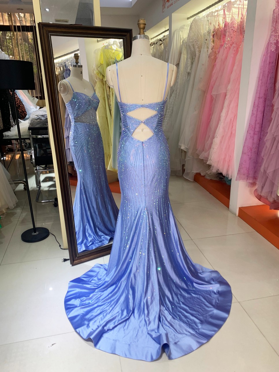 2026 New Design Luxurious Evening Dresses Lavender Purple Spaghetti Strap Sequin Ruffle Floor Length Hollow Out Evening Dress