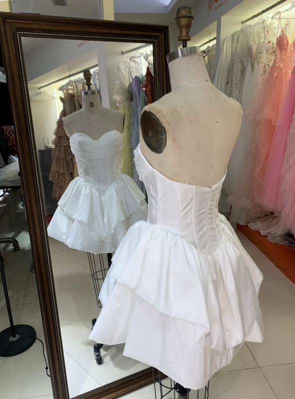 New Arrival Cocktail Homecoming White Pleat Gowns Beaded Heavy Prom Dress for Women Young Girl