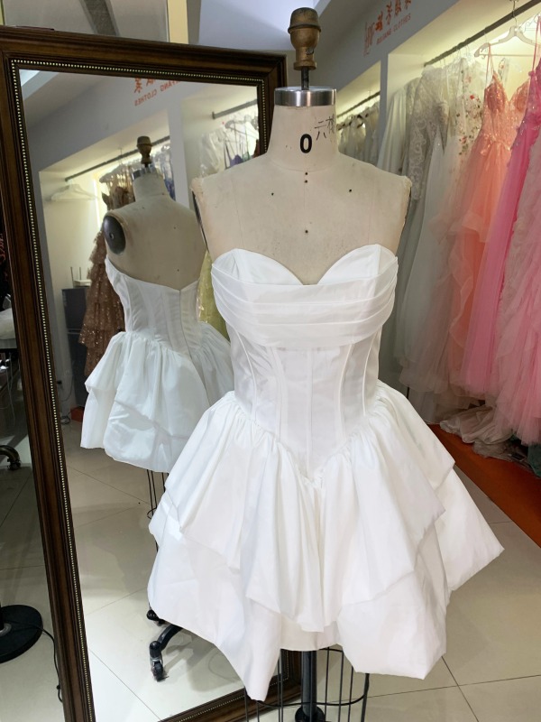 New Arrival Cocktail Homecoming White Pleat Gowns Beaded Heavy Prom Dress for Women Young Girl