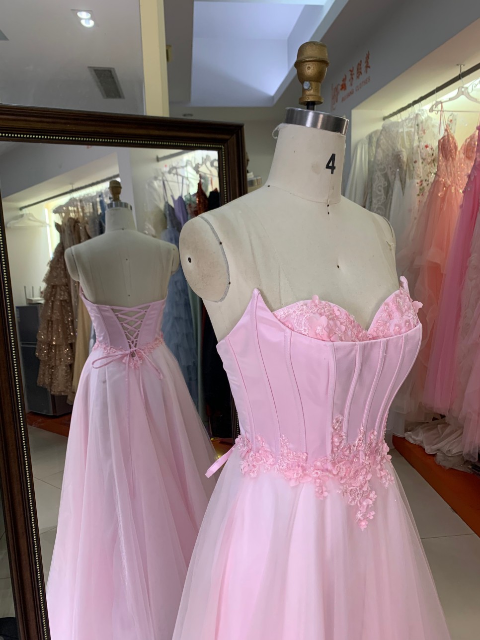 Premium A-Line Satin Dot Crystal Slim Fit 100% Polyester Mini Homecoming Dress Sweetheart Bow Elegant Evening Built-in Bra