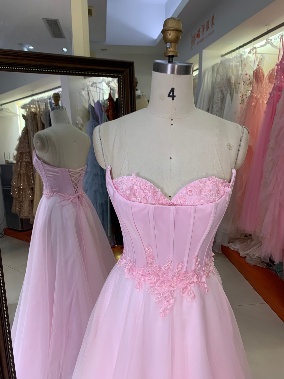 Premium A-Line Satin Dot Crystal Slim Fit 100% Polyester Mini Homecoming Dress Sweetheart Bow Elegant Evening Built-in Bra