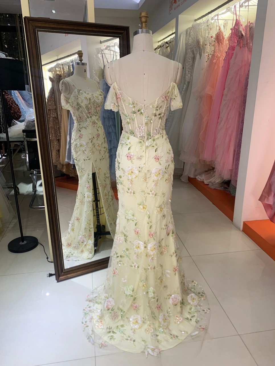 Premium A-Line Satin Dot Crystal Slim Fit 100% Polyester Mini Homecoming Dress Sweetheart Bow Elegant Evening Gown High Quality