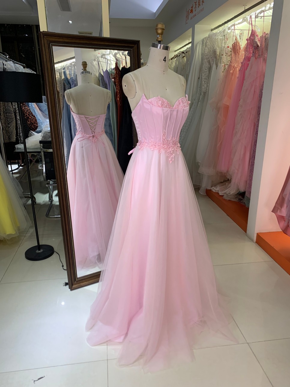 Premium A-Line Satin Dot Crystal Slim Fit 100% Polyester Mini Homecoming Dress Sweetheart Bow Elegant Evening Built-in Bra