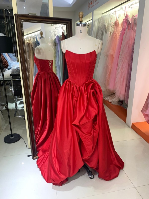 Premium A-Line Satin Dot Crystal Slim Fit 100% Polyester Mini Homecoming Dress Sweetheart Bow Elegant Evening Dress Built-in Bra