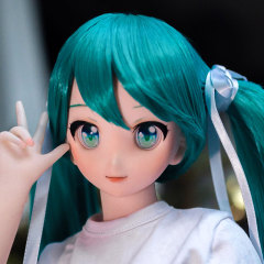 Blue twin tails