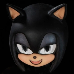 Aria Gray Black Eyes