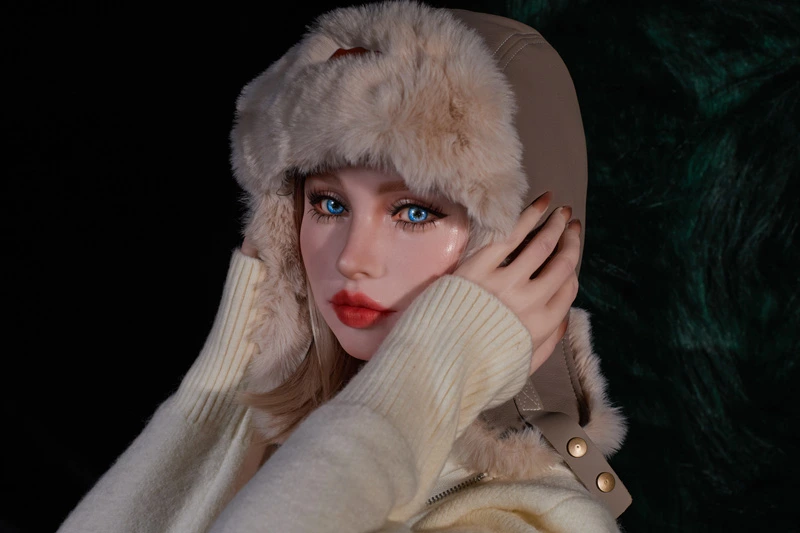 Wearing-hat-Miko-display-2