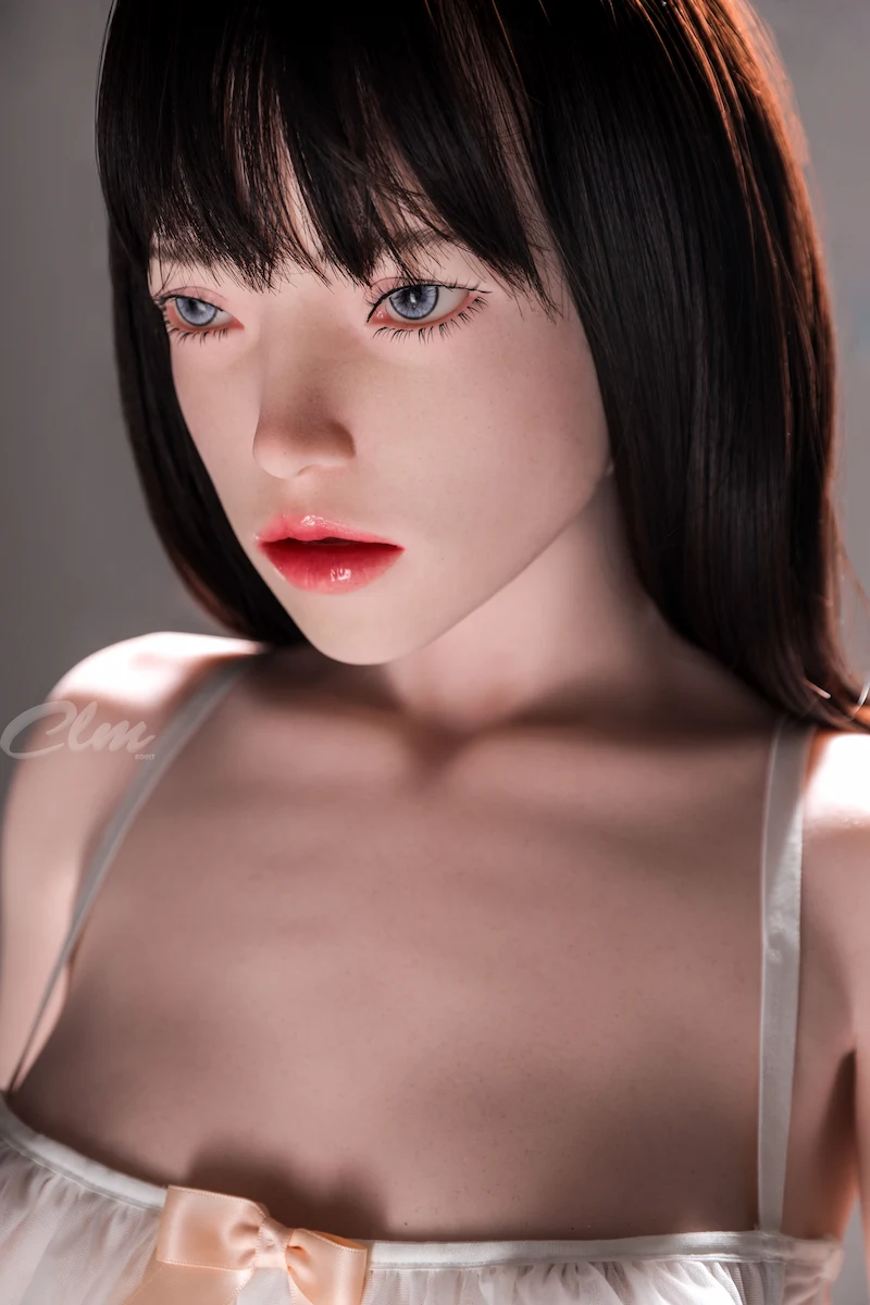 Silicone-sex-doll-Gimogi-facial-close-up