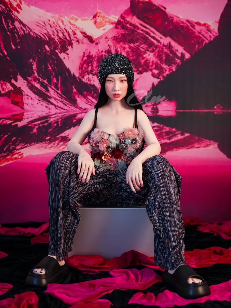 SiW160cm-sex-doll-Janice-sitting-with-legs-spread