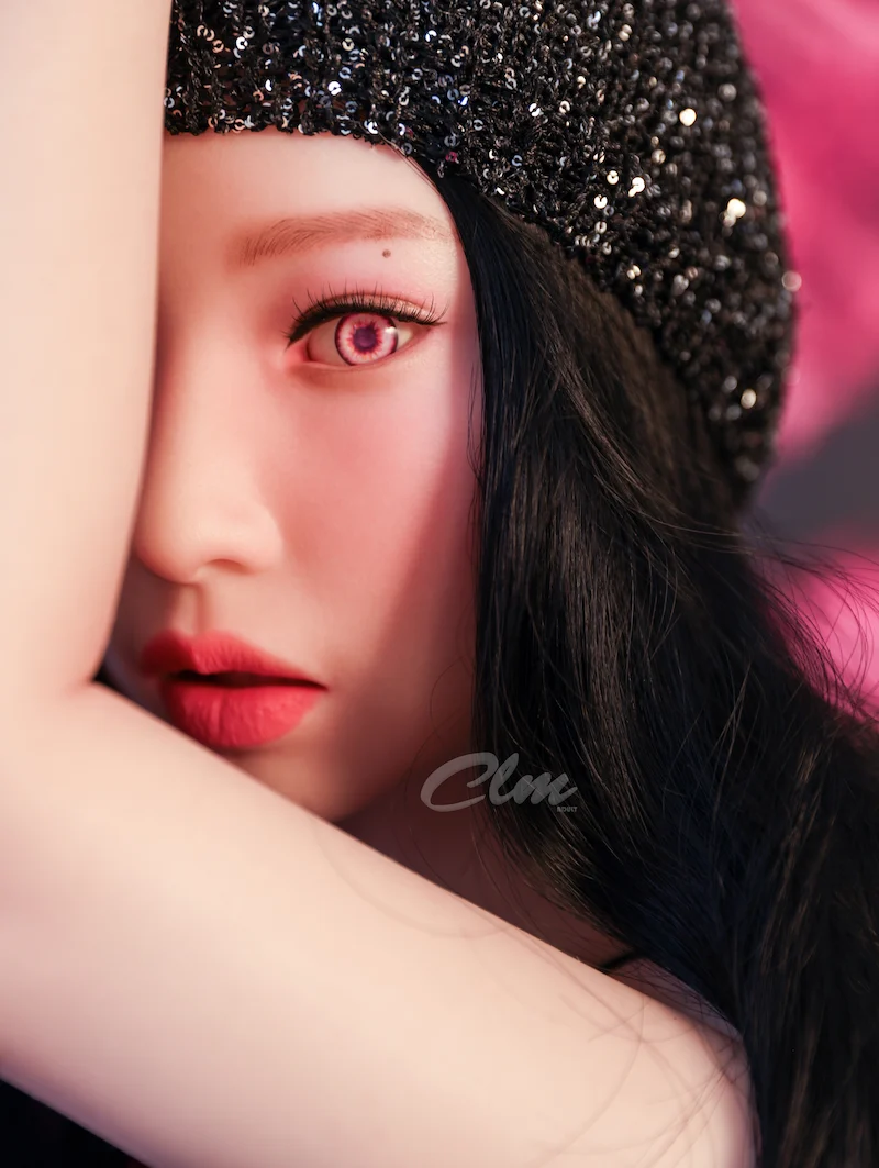 Sex-doll-SiW160cm-Janice-showing-half-face