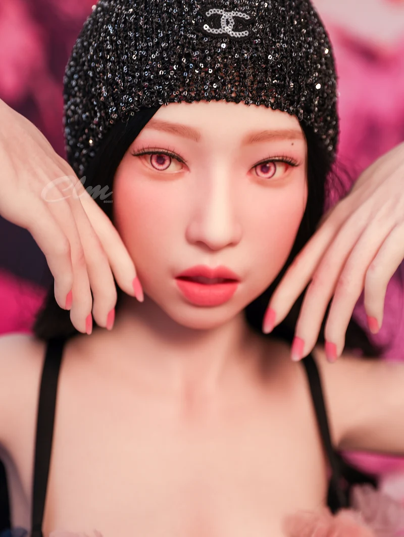 SiW160cm Sex-doll-Janice-hands-on-cheeks