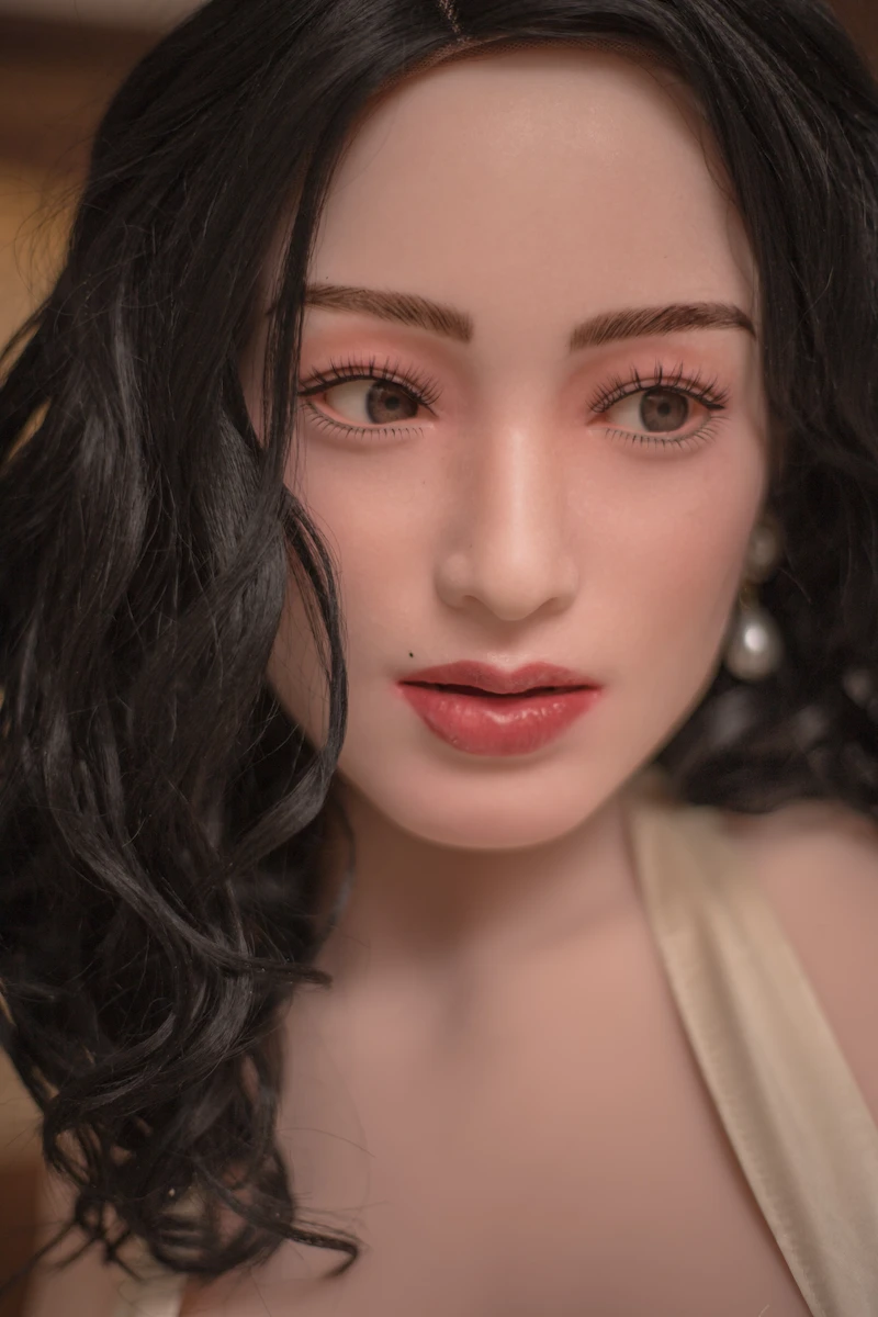 female-sex-doll-fd157cm-sharla-face-detail-display