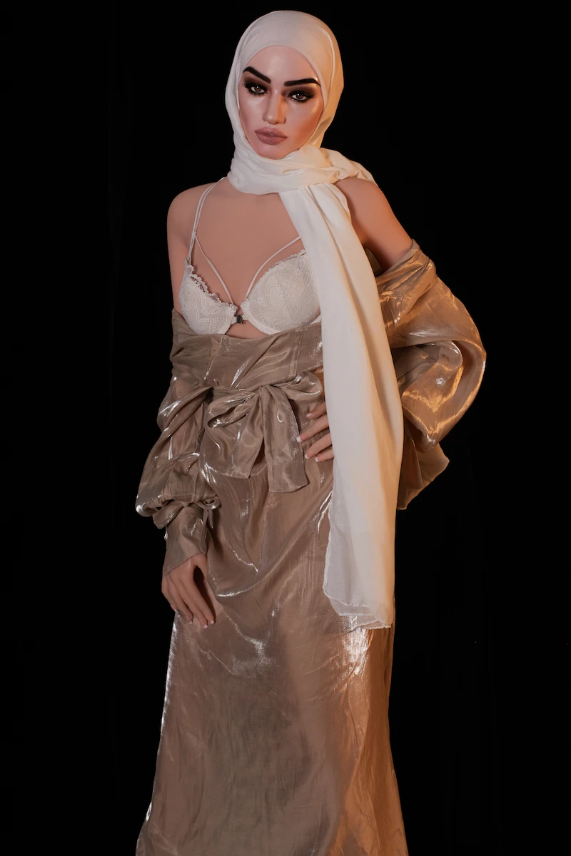 lifelike-sex-doll-FD177cm-Zara-undressing-display