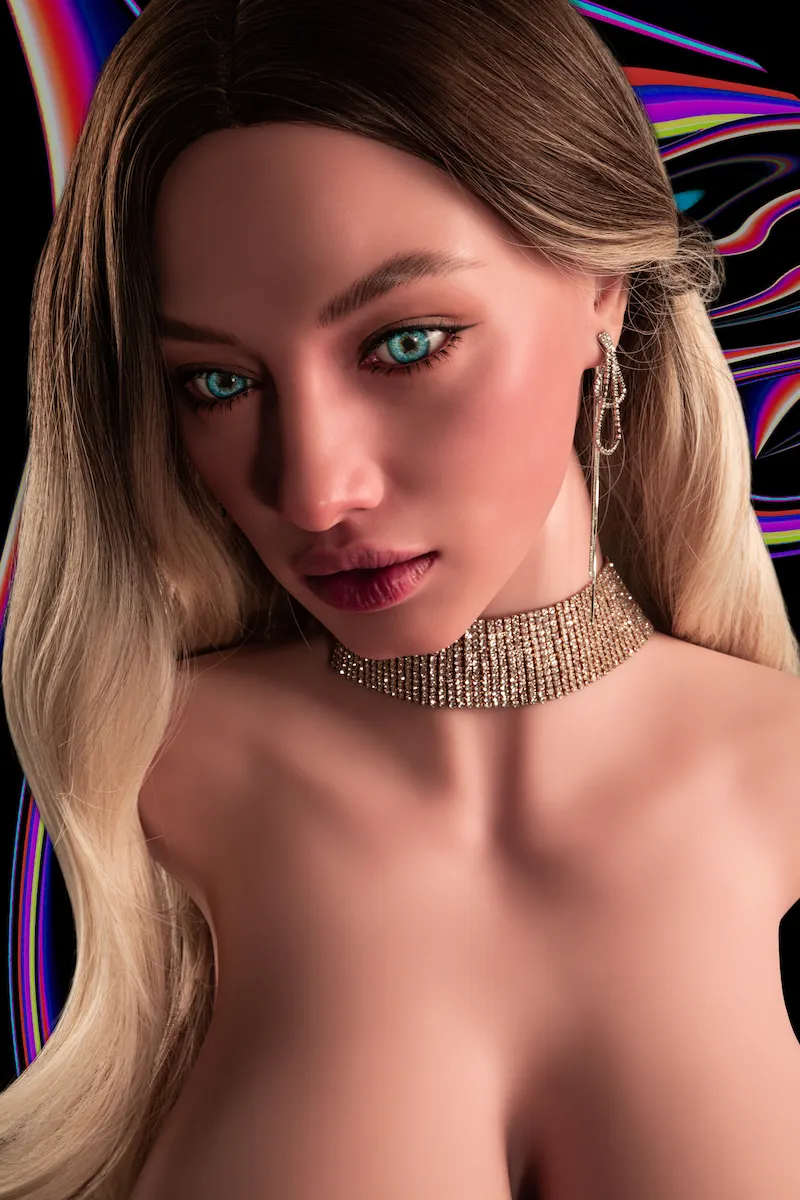 sex-doll-torso-face-detail-closeup-with-head-870#-Sola