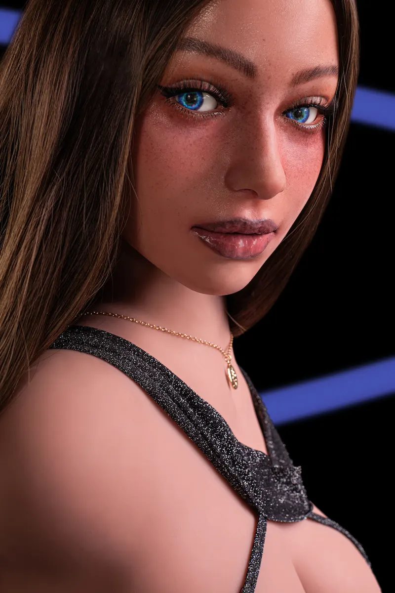 Full-size-sex-torso-face-detail-with-head-874-harriet